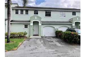 4845 Grapevine Way 4845, Davie