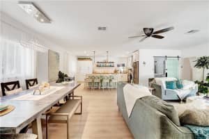 1070 Tyler Street, Hollywood