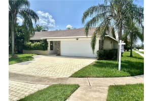 8930 Nw 79th Ct, Tamarac