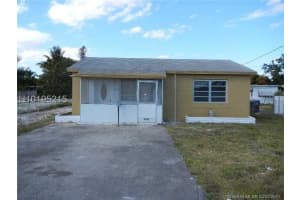 2427 Garfield St, Hollywood