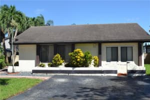 8321 Sw 41st Street, Davie