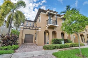 8627 Buckskin Mnr 8627, Davie