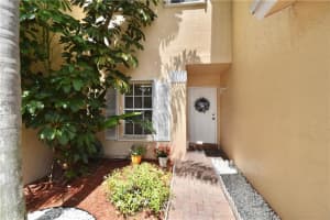 8977 Nw 53rd Court 8977, Sunrise