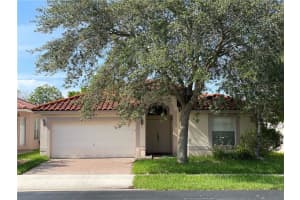 7483 Parkside Ln, Margate