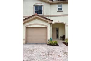2555 Riverside Drive 2555, Coral Springs