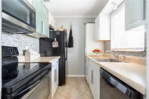 3030 Ne 5th Ter 11, Wilton Manors