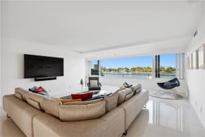 215 N Birch Road 3b, Fort Lauderdale