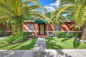 7955 Lagos De Campo Boulevard 7955, Tamarac 7955 Lagos De Campo Boulevard 7955, Tamarac