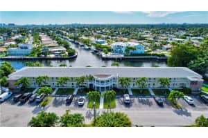 1100 Pine Drive 204, Pompano Beach