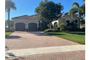 11110 Lynwood Palm Way