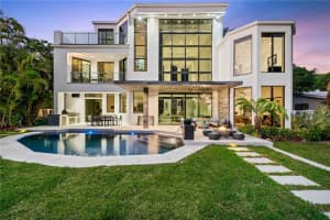 1304 Seminole Dr