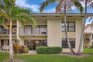 1495 Lake Crystal Dr B