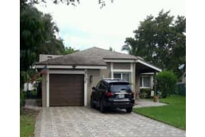 8989 Nw 9th Place, Plantation