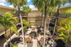 5340 Las Verdes Cir 303