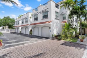 748 Ne 7th Avenue, Fort Lauderdale