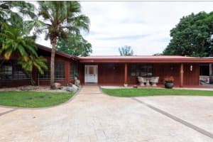 11450 Sw 17th St, Davie