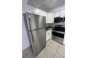 771 Sw 8th Street 107, Pompano Beach