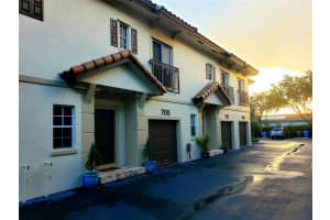 705 Ne 43rd St 705, Oakland Park 705 Ne 43rd St 705, Oakland Park