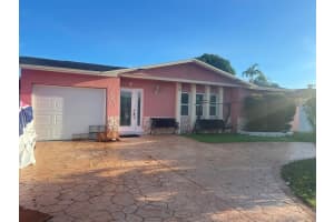 8241 Sw 9th Street, North Lauderdale