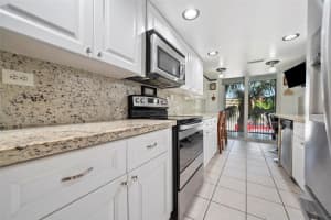 1680 Ne 191st St 202-2, Miami