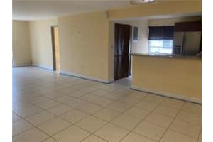 7705 Abbott Ave. 402, Miami Beach