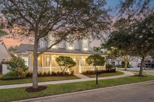 4762 Village Way, Davie