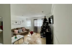 2008 Jackson Street D5, Hollywood