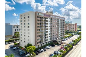 4675 W 18th Court 208, Hialeah