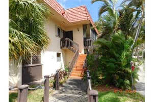 840 Ne 199th St 208b, Miami