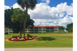 9420 S Hollybrook Lake Drive 305, Pembroke Pines