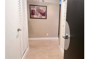 3300 Ne 36th Street 518, Fort Lauderdale