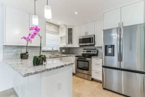 17922 Nw 68th Ave 32, Hialeah