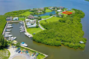 9260 E Marsh Island Dr, Vero Beach