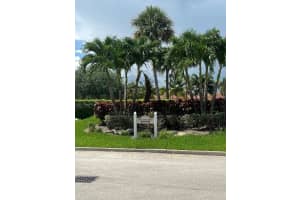 10076 Twin Lakes Dr 38 -e, Coral Springs