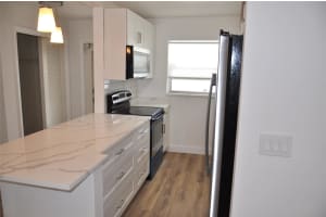 300 Sw Golfview Ter 131, Boynton Beach