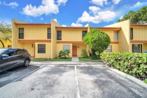1610 Nw 93rd Ave 303, Hollywood