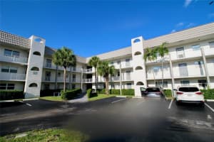 8590 Sunrise Lakes Blvd 106, Sunrise