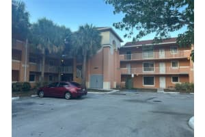 6900 Sw 39th Street 308j, Davie