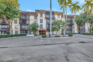 5530 Nw 44th St 410, Lauderhill