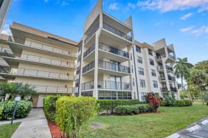 6193 Rock Island Rd 512, Tamarac