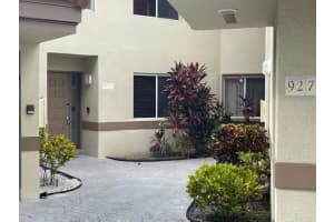 9273 Nw 9th Ct 2d-1l, Plantation