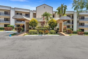 10847 W Clairmont Cir 302, Tamarac