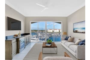 14 Harbour Isle Drive Ph4, Fort Pierce