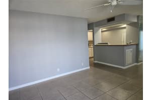 1815 Fairview Villas Drive 3, Palm Springs