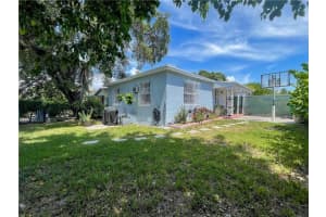 3308 Nw 3rd Ave, Miami