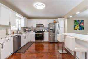 150 S Hollybrook Terrace 107, Pembroke Pines