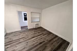 320 Ne 13th Ave 10, Boynton Beach