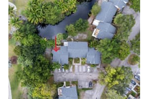 225 Wimbledon Lake Dr 225, Plantation