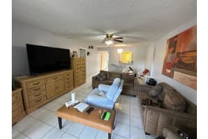 406 Nw 68 Avenue 116, Plantation