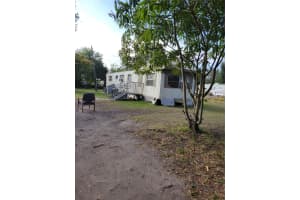 35 Palm Circle, Other